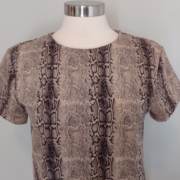 She + Sky Snake Print Mini Shift Dress Short Sleeve Soft Structure Fabric Size S - Picture 3 of 10